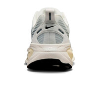 Nike zapatilla running mujer VOMERO 18 BLANCO vista trasera
