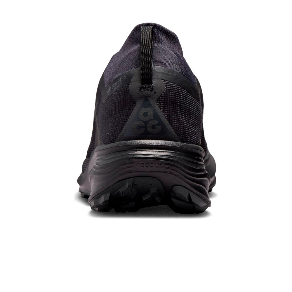 Nike zapatillas trail hombre ACG PEGASUS TRAIL GORE-TEX NEGRO vista trasera