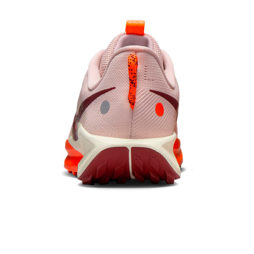 Nike zapatillas trail mujer PEGASUS TRAIL 5 MARRON vista trasera