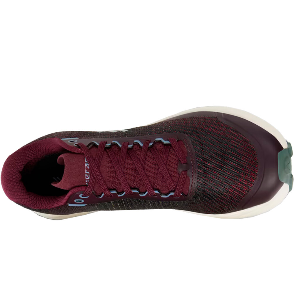 Nnormal zapatillas trail hombre KJERAG 2.0 ROJO puntera