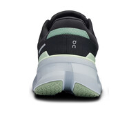 On zapatilla running mujer CLOUDRUNNER 2 NEGRO vista trasera