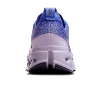 On zapatilla running mujer CLOUDSURFER MAX MORADO vista trasera