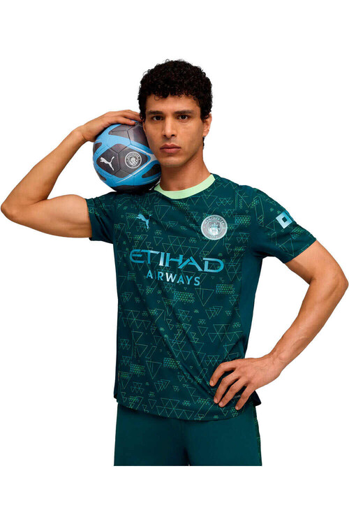 PUMA MANCHESTER CITY 25/26 CUARTA EQUIPACION AUTHENTIC verde