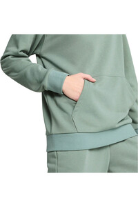 Puma chándal mujer RELAXED VERDE vista detalle