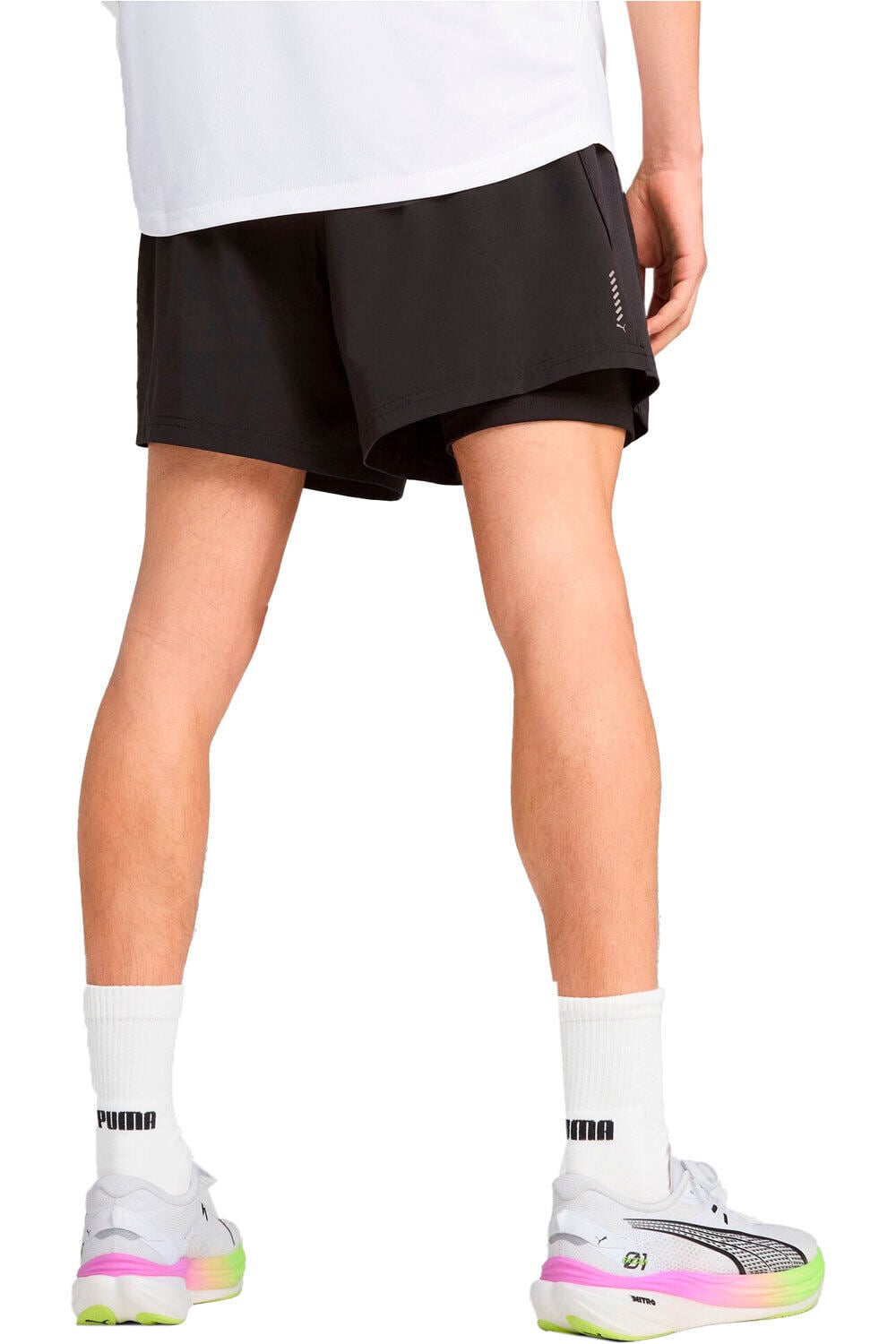 Puma pantaloneta técnica hombre RUN VELOCITY 2IN1 NEGRO vista trasera