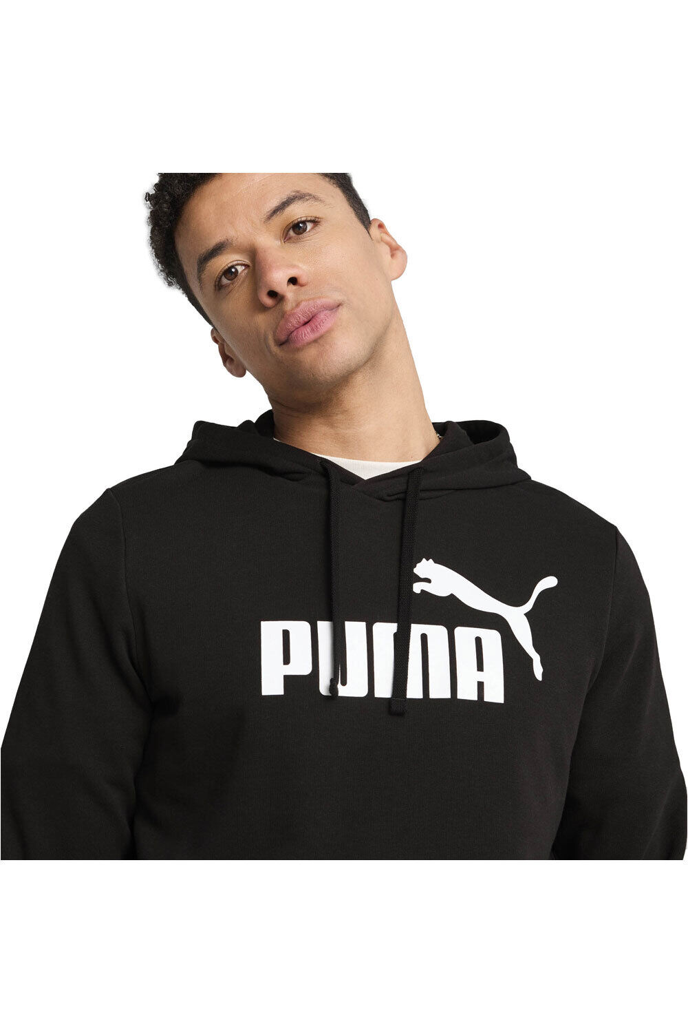 Puma sudadera hombre ESSENTIALS LOGO NEGRO vista detalle