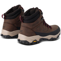 Regatta bota trekking mujer BLAKE MARRON vista trasera