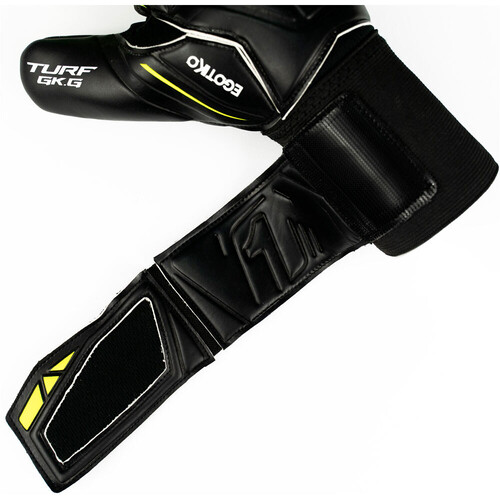RINAT EGOTIKO VENGADOR TURF
