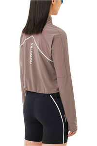Salomon camisetas trail running manga larga mujer SENSE AERO NEGRO vista trasera