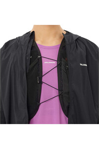 Salomon CHAQUETA TRAIL RUNNING MUJER SENSE AERO WIND NEGRO vista detalle