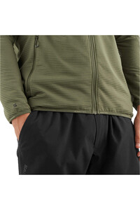Salomon forro polar hombre ESSENTIAL LIGHTWARM VERDE vista detalle
