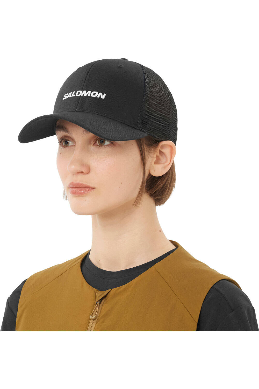 Salomon gorros montaña LOGO TRUCKER NEGRO 01