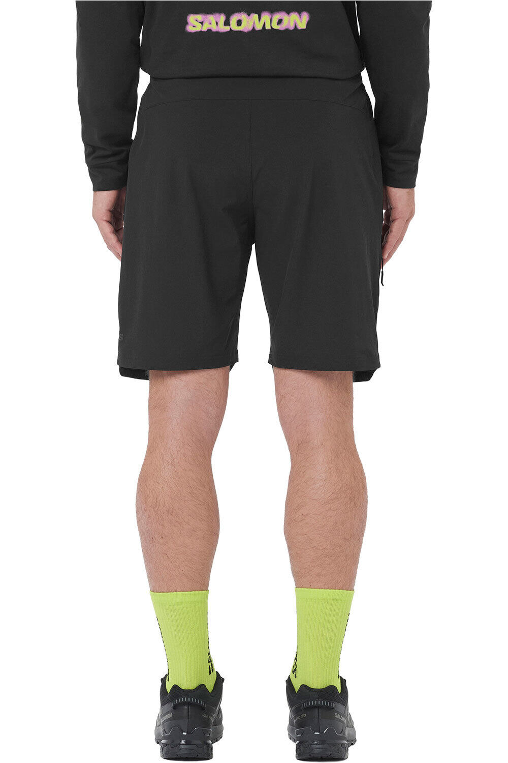 Salomon pantalón corto montaña hombre WAYFARER 2.0 NEGRO vista trasera