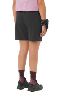 Salomon pantalón corto montaña mujer WAYFARER EASE 2.0 NEGRO vista trasera