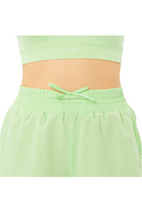 Salomon pantalones cortos trail running mujer SHKOUT CORE VERDE 03