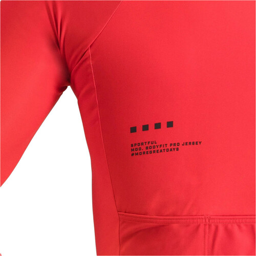 SPORTFUL BODYFIT PRO rojo