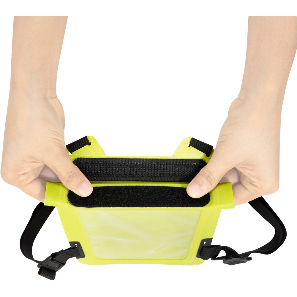 Tatonka carteras montaña WATERPROOF CHEST HOLSTER VERDE 02