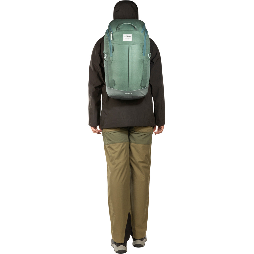 Tatonka mochila montaña CITY PACK 22 KAPOK VERDE 09
