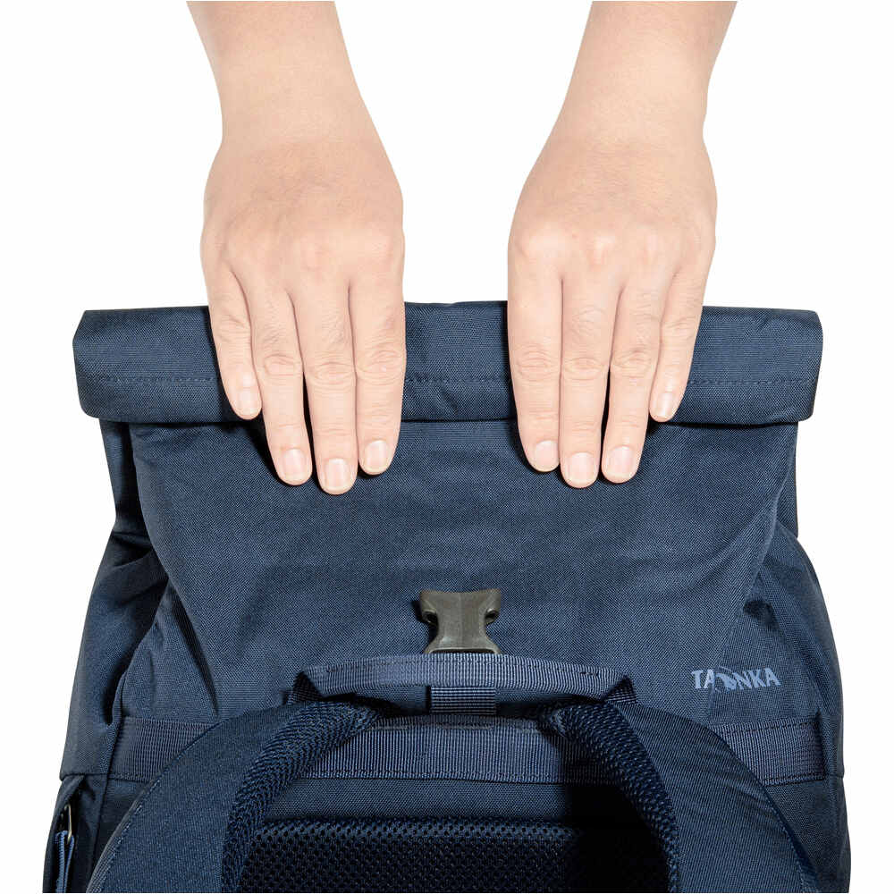 Tatonka mochila montaña GRIP ROLLTOP PACK 34 AZUL 05