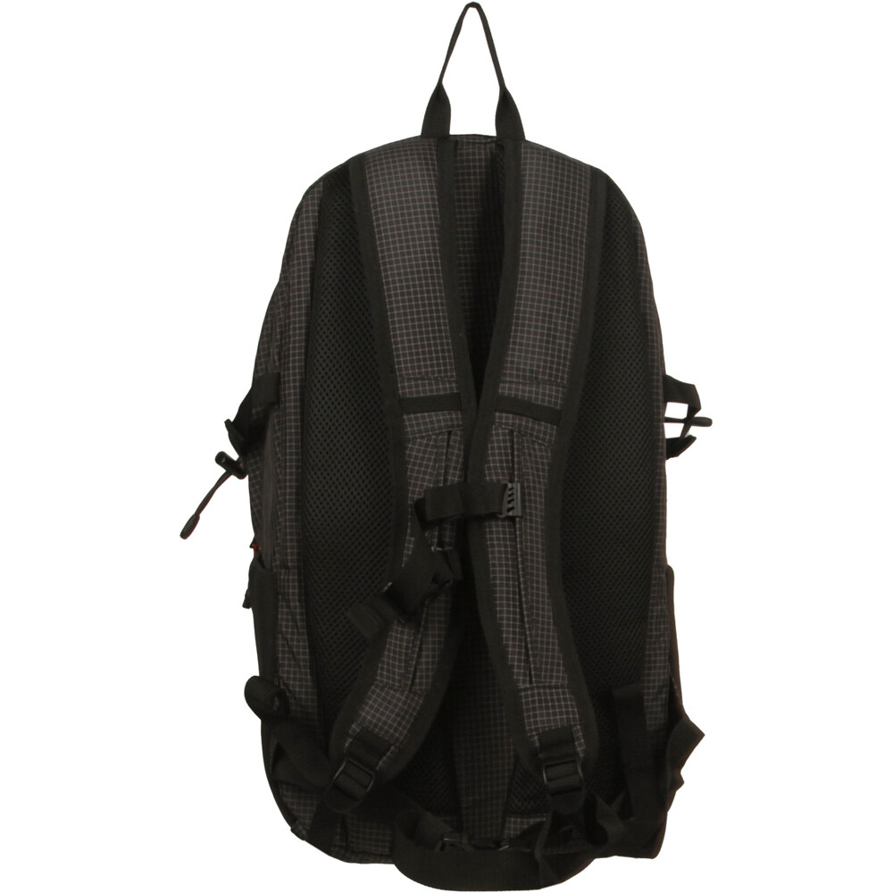 Ternua mochila montaña LARRAU 25 NEGRO 01