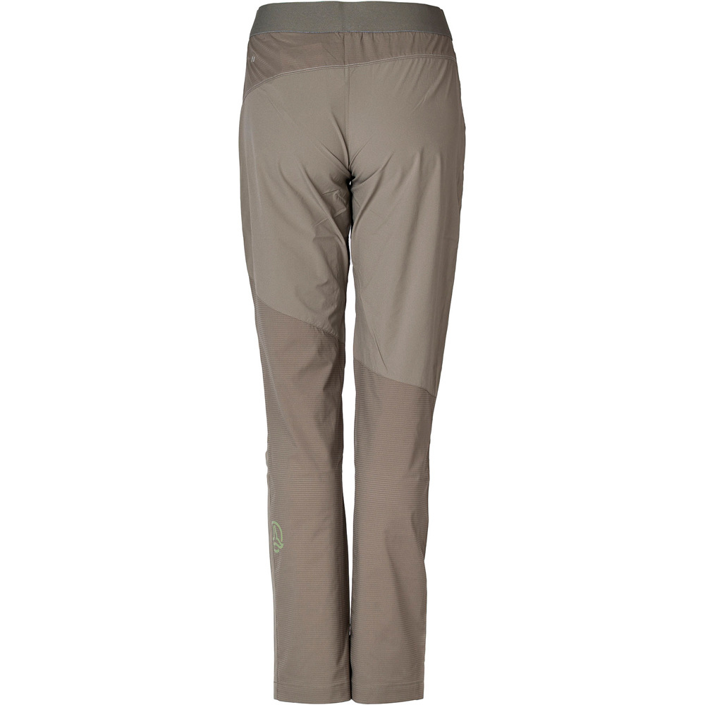 Ternua pantalón montaña mujer ADARK VERDE vista trasera
