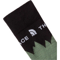 The North Face calcetines montaña MOUNTAIN RESORT GRIS 02