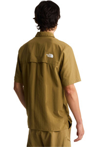 The North Face camisa montaña manga corta hombre PACKABLE MARRON vista trasera