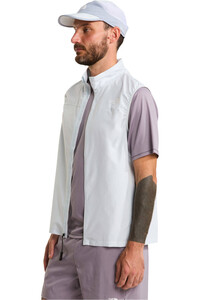 The North Face chaleco outdoor hombre FONTANALES GRIS vista detalle
