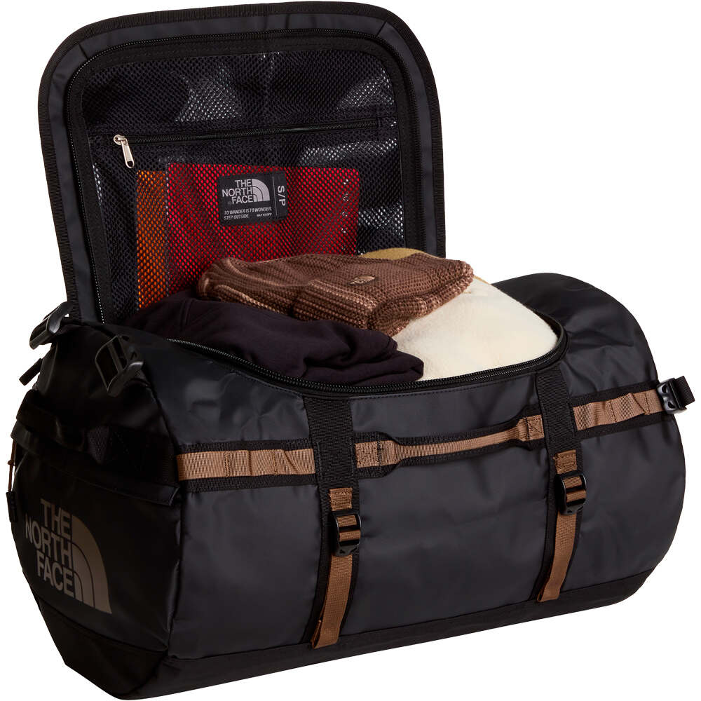 The North Face mochila montaña BASE CAMP DUFFEL - S NEGRO 04