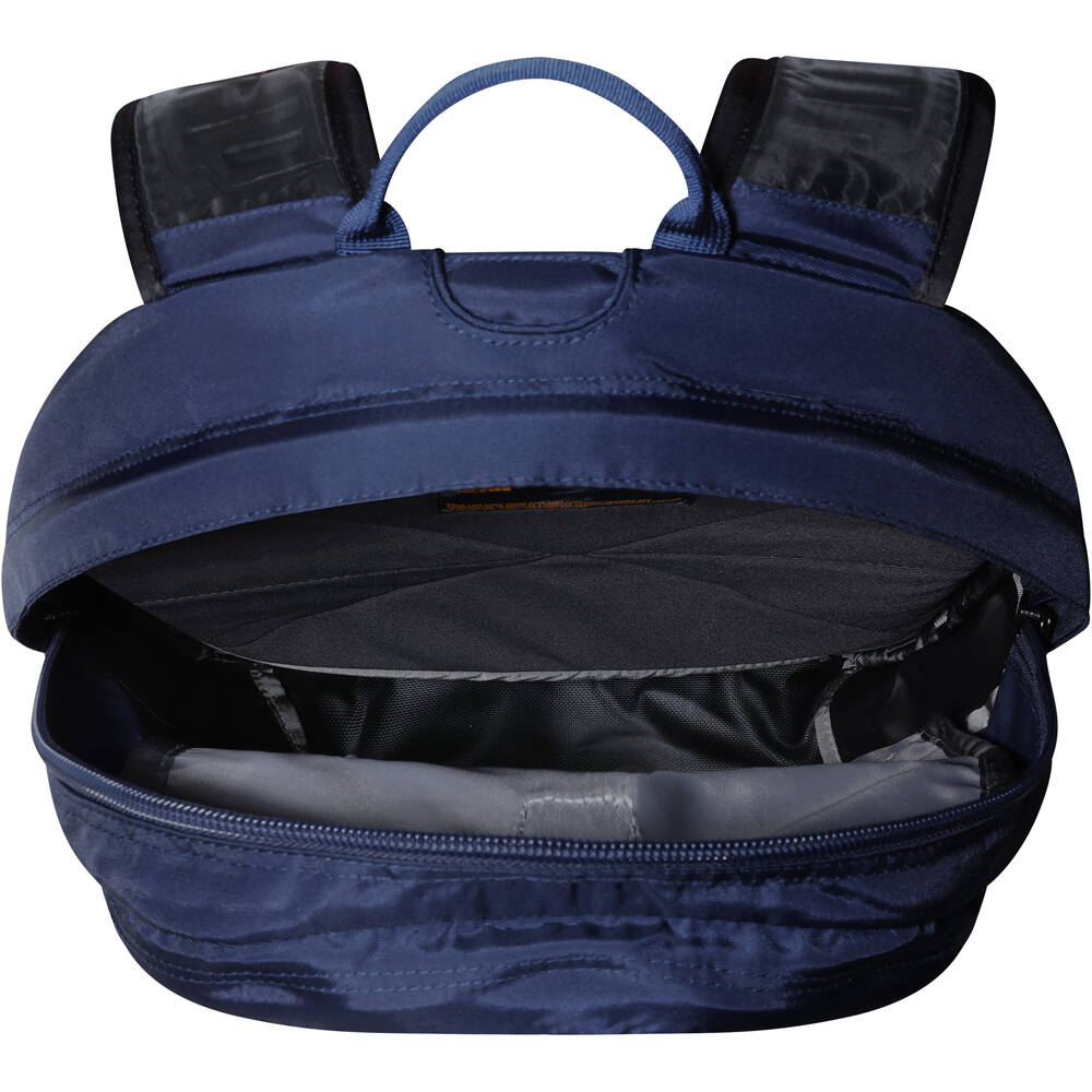 The North Face mochila montaña BOREALIS CLASSIC  03