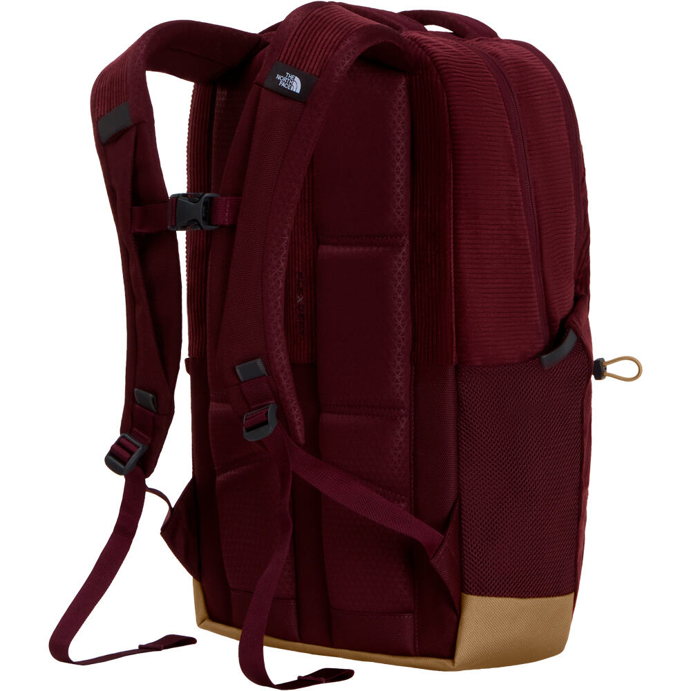 The North Face mochila montaña JESTER PRO MORADO 02