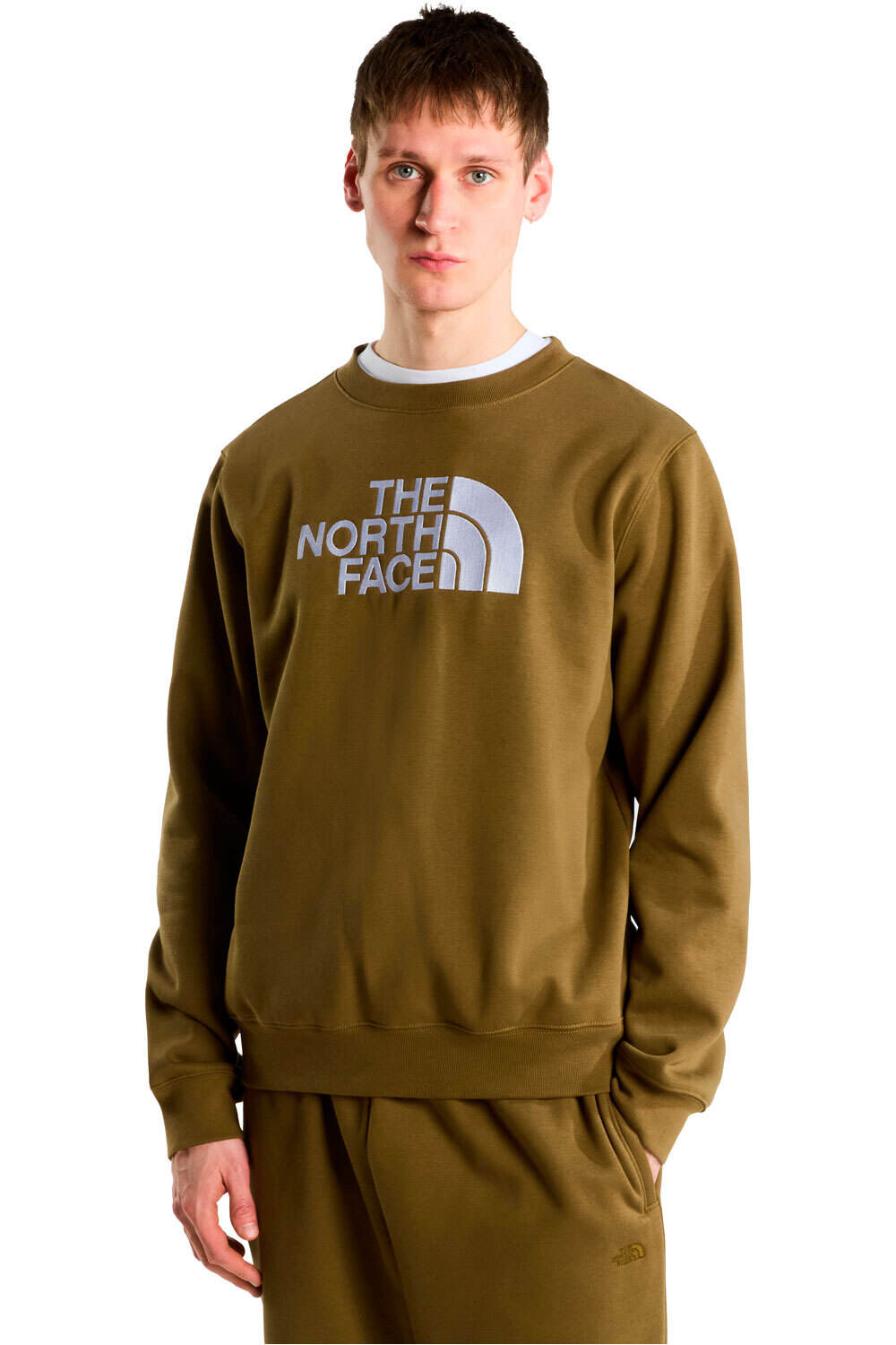 The North Face Sudaderas Montaña Hombre M TNF ESSENTIAL DREW PEAK REGULAR CREW MARRON vista frontal