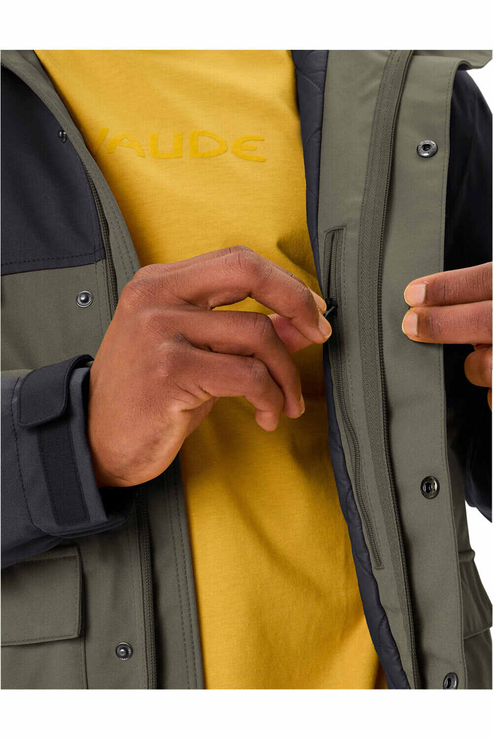 Vaude chaqueta impermeable insulada hombre MANUKAU III VERDE 03