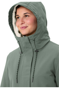 Vaude chaqueta impermeable insulada mujer MANUKAU VERDE 03