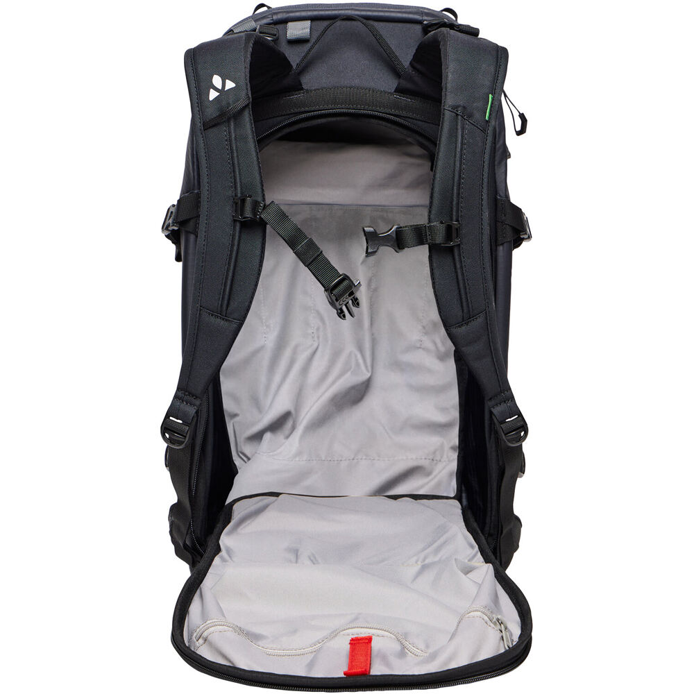 Vaude mochila montaña MONVISO 26 NEGRO 02