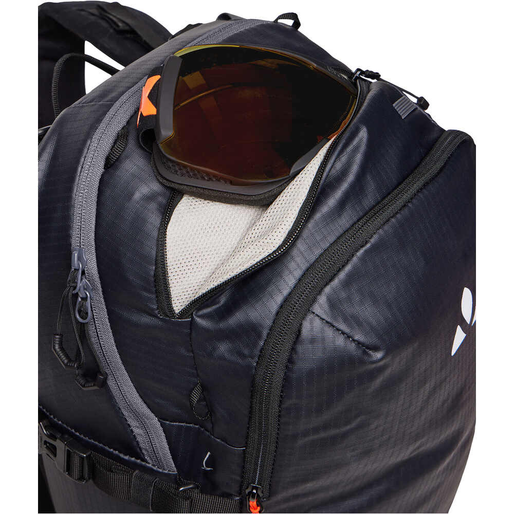 Vaude mochila montaña MONVISO 26 NEGRO 06