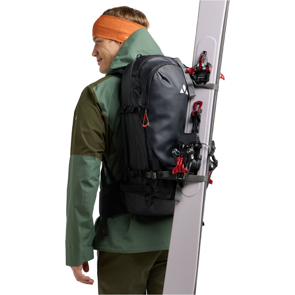 Vaude mochila montaña MONVISO 26 NEGRO 09