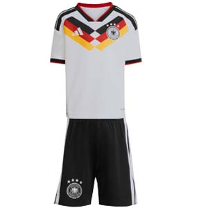 Equipación Infantil Alemania