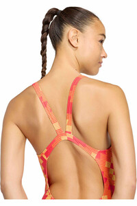 adidas bañador natación mujer GRAFICO ESPALDA EN V INSPIRADO FUTBOL 03