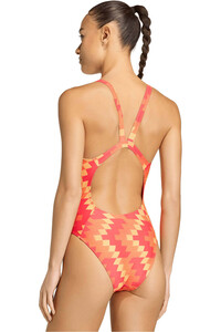 adidas bañador natación mujer GRAFICO ESPALDA EN V INSPIRADO FUTBOL vista trasera