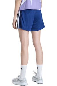 adidas bermuda mujer PANTALN CORTO DE MALLA STADIUM vista trasera