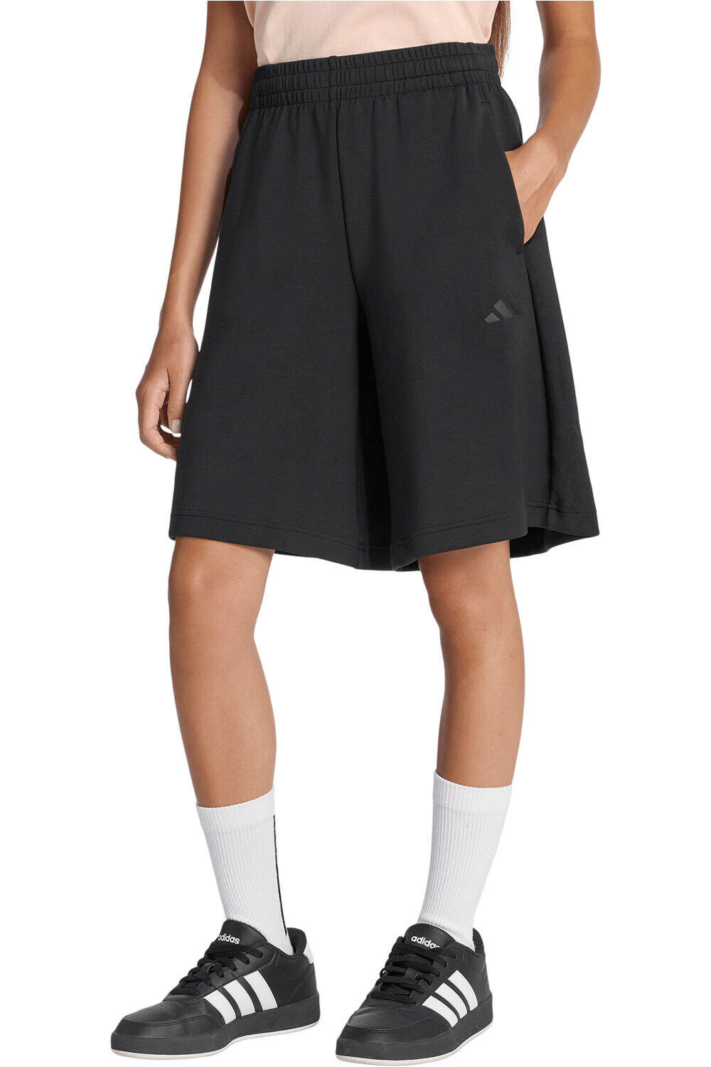 adidas bermuda niña FUTURE ICONS 3 STRIPES vista frontal