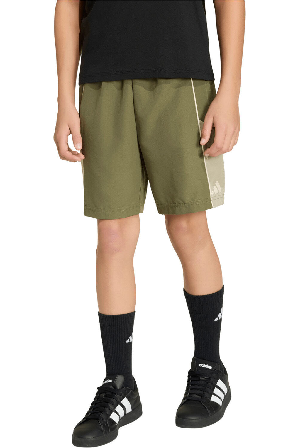 adidas bermuda niño BLOQUES DE COLORES vista frontal