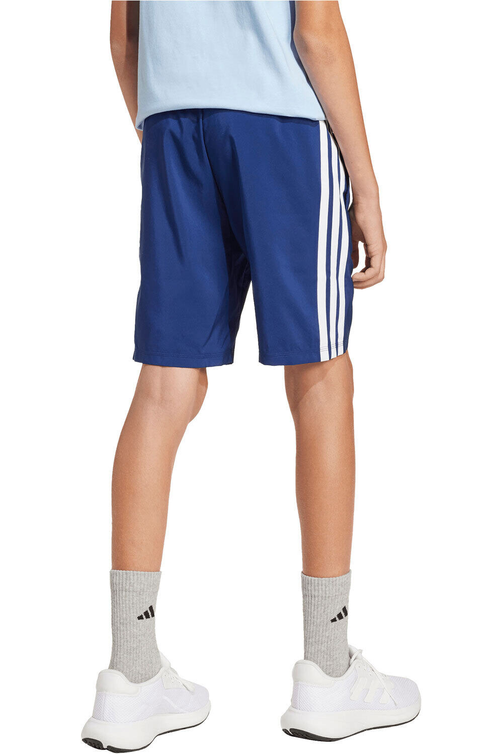 adidas bermuda niño ESSENTIALS CLIMACOOL vista trasera