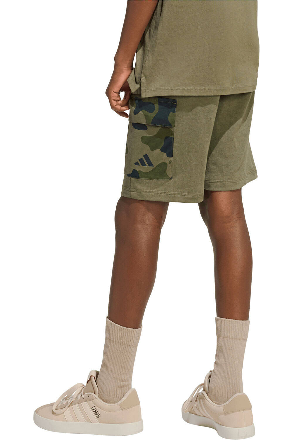 adidas bermuda niño SEASONALS CAMUFLAJE vista trasera