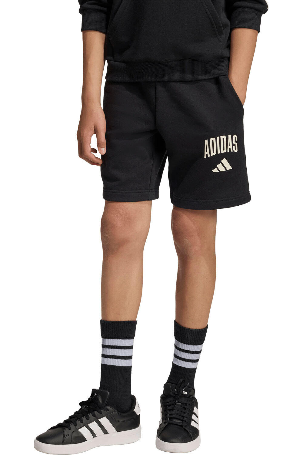 adidas bermuda niño SEASONALS UNIVERSITARIO vista frontal