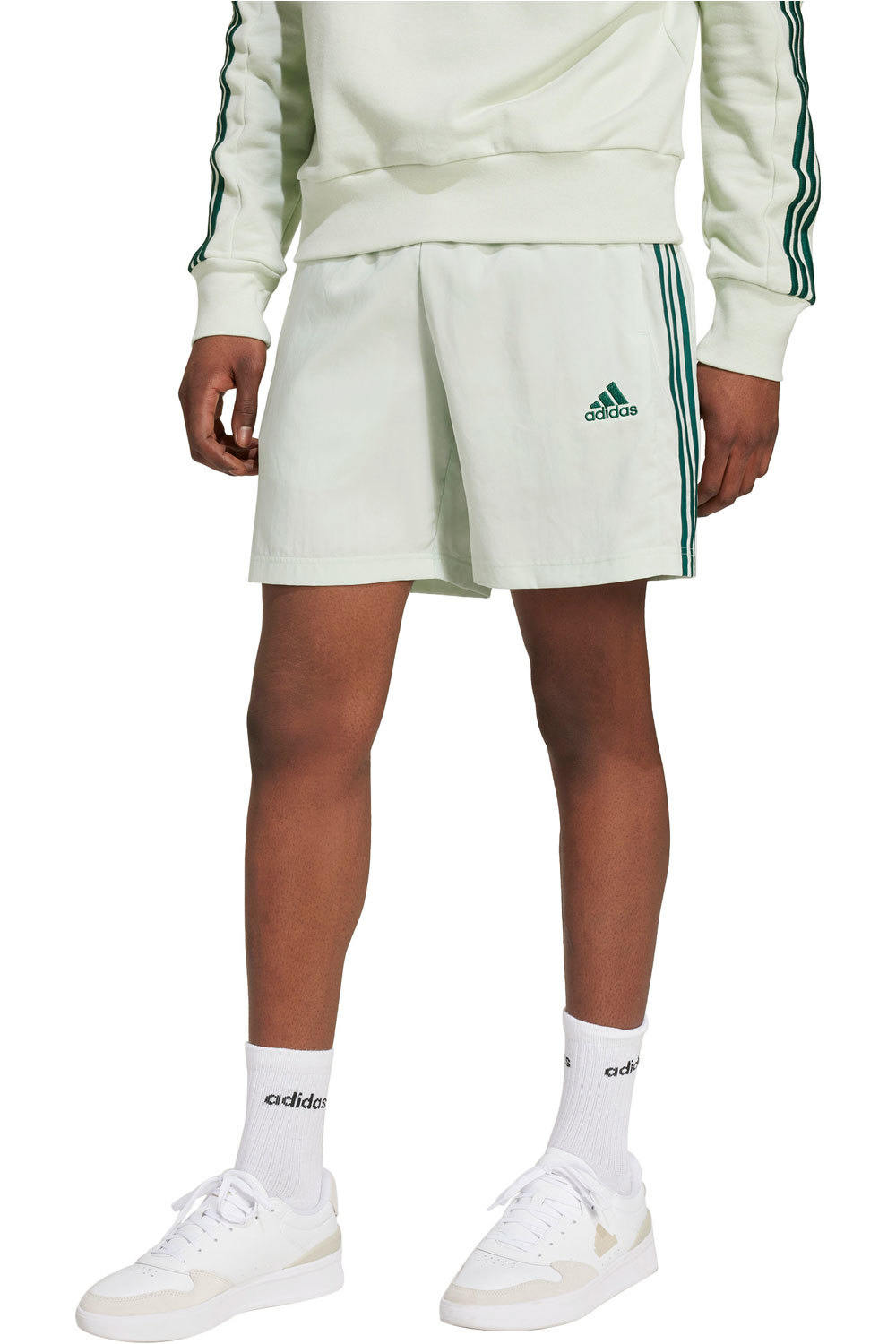 adidas bermudas hombre AEROREADY Essentials Chelsea 3 bandas vista frontal
