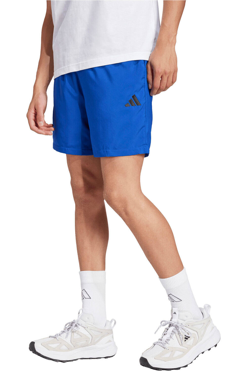 adidas bermudas hombre ESSENTIALS SMALL LOGO vista frontal