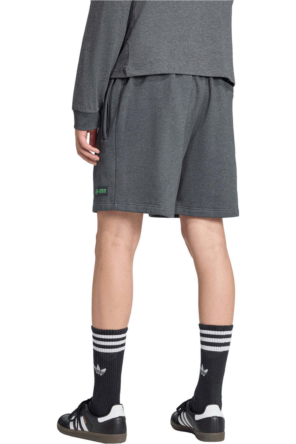 adidas bermudas hombre MERCEDES - AMG PETRONAS FORMULA 1 vista trasera