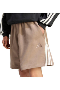 adidas bermudas hombre PANTALN CORTO ADIDAS KIT 3-STRIPES vista detalle